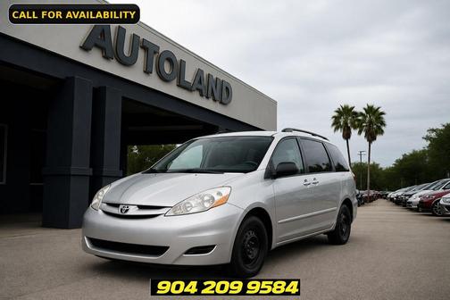 Silver Shadow Pearl 2009 Toyota Sienna CE