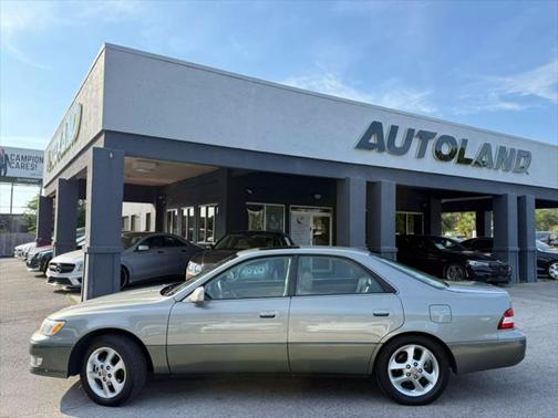 2000 Lexus ES 300 Base