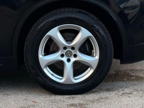 2019 Alfa Romeo Stelvio Base