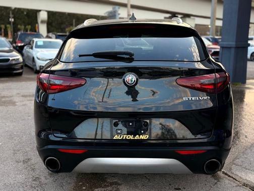 2019 Alfa Romeo Stelvio Base