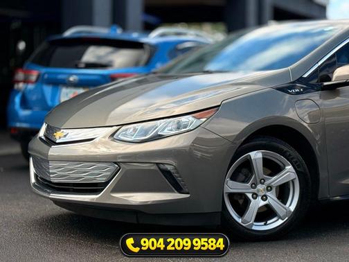 Pepperdust Metallic 2017 Chevrolet Volt LT