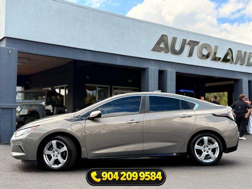 Pepperdust Metallic 2017 Chevrolet Volt LT