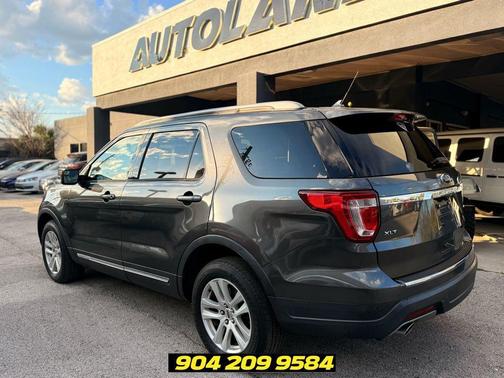 Magnetic 2018 Ford Explorer XLT