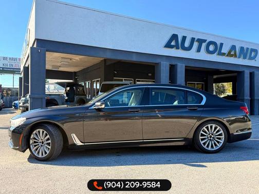 2017 BMW 740 740i