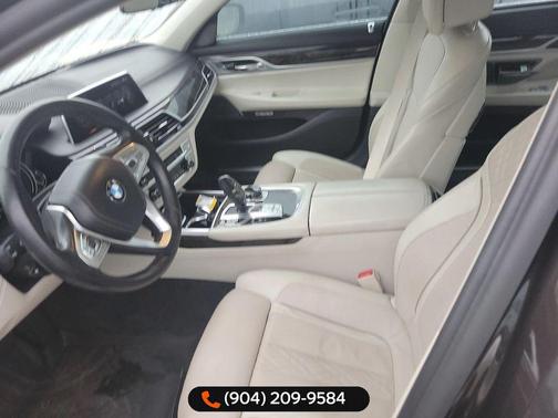 2017 BMW 740 740i