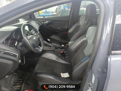 2017 Ford Focus RS Base