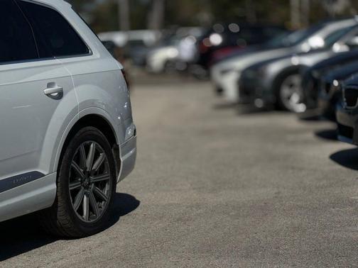 2019 Audi Q7 45 Premium