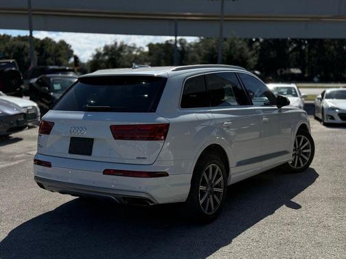 2019 Audi Q7 45 Premium