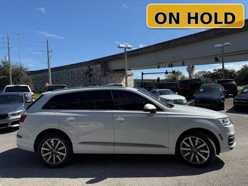2019 Audi Q7 45 Premium