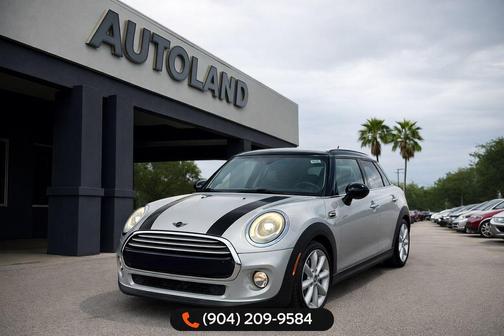 White Silver 2015 MINI Hardtop Cooper