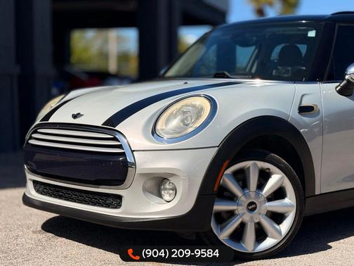 White Silver 2015 MINI Hardtop Cooper