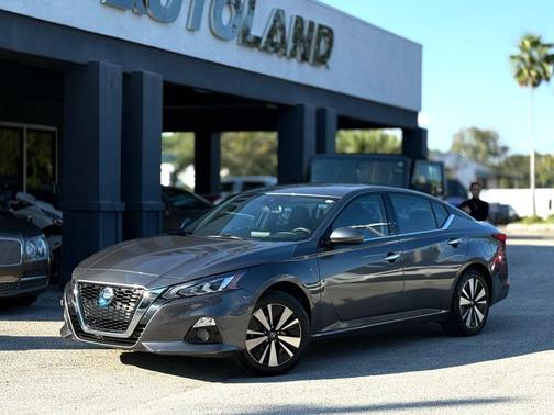 2020 Nissan Altima 2.5 SV