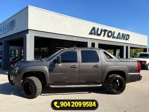 Taupe Gray Metallic 2011 Chevrolet Avalanche 1500 LT