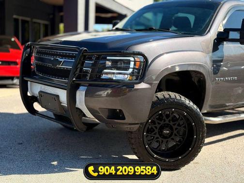 Taupe Gray Metallic 2011 Chevrolet Avalanche 1500 LT