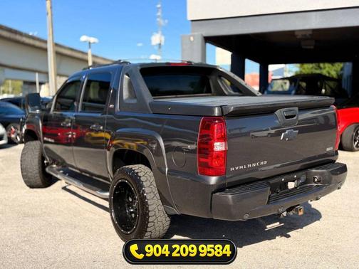Taupe Gray Metallic 2011 Chevrolet Avalanche 1500 LT