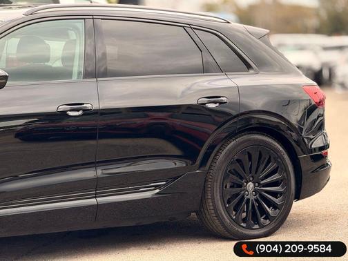 2019 Audi e-tron Premium Plus