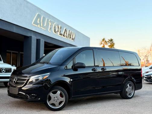 2018 Mercedes-Benz Metris Base
