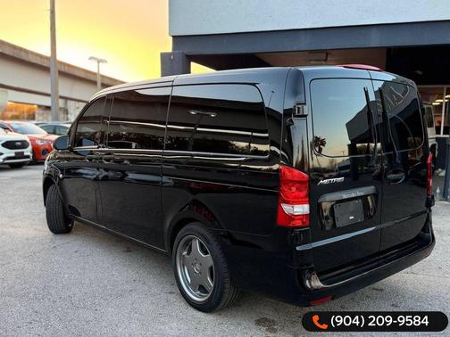 2018 Mercedes-Benz Metris Base