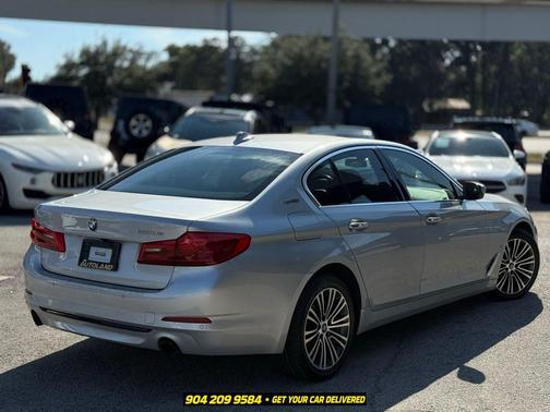Glacier Silver Metallic 2018 BMW 530e iPerformance