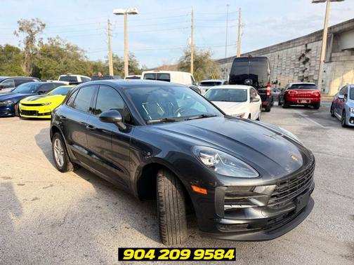 Volcano Grey Metallic 2020 Porsche Macan Macan