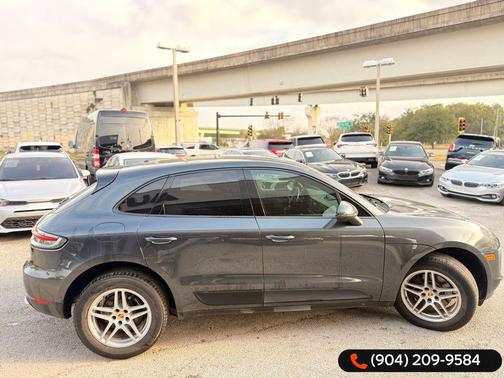 2020 Porsche Macan Base