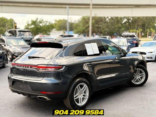 Volcano Grey Metallic 2020 Porsche Macan Macan