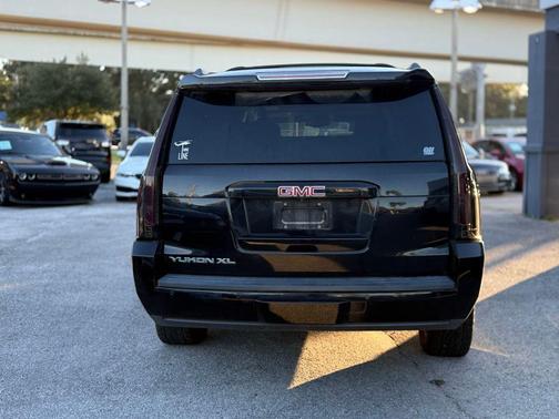 2015 GMC Yukon XL 1500 SLT