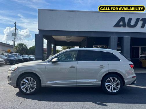 Vicuna Beige Metallic 2021 Audi Q7 45 Premium Plus
