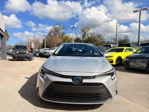 2024 Toyota Corolla Hybrid LE