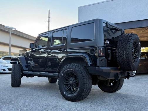 2012 Jeep Wrangler Unlimited Sahara