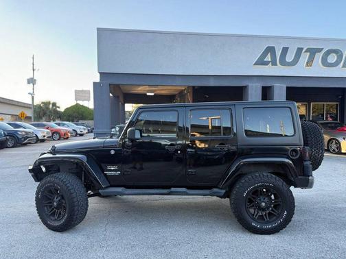 2012 Jeep Wrangler Unlimited Sahara