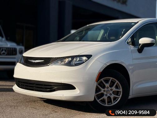 2017 Chrysler Pacifica LX