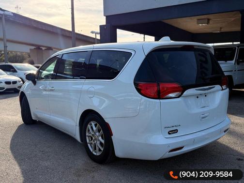 2017 Chrysler Pacifica LX