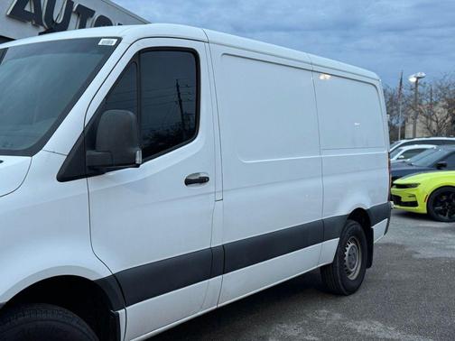 2019 Mercedes-Benz Sprinter 1500 Standard Roof I4