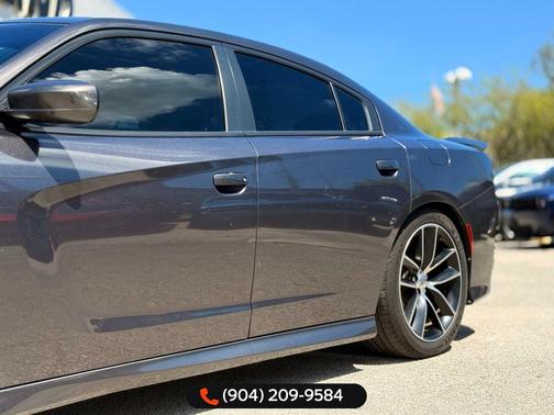 Granite Pearlcoat 2018 Dodge Charger R/T Scat Pack