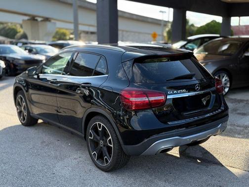 2020 Mercedes-Benz GLA 250 Base