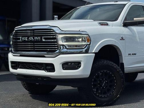 Bright White Clearcoat 2020 RAM 2500 Laramie Crew Cab 4x4 6'4' Box