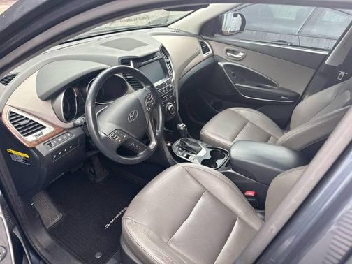 2017 Hyundai SANTA FE SE Ultimate