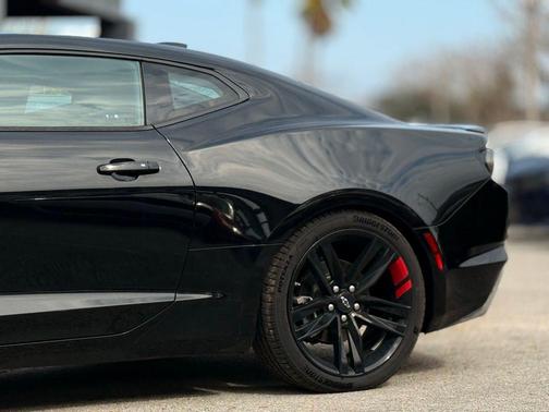 2022 Chevrolet Camaro RWD Coupe LT1