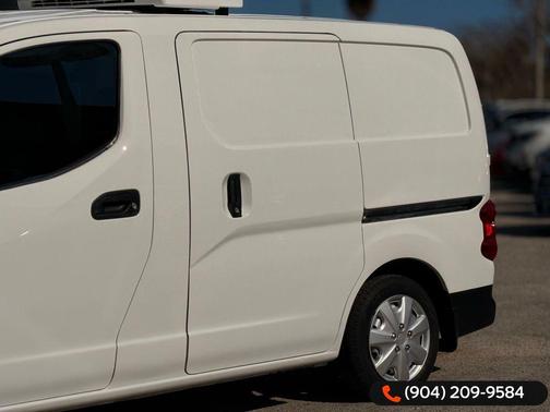 2015 Nissan NV200 SV