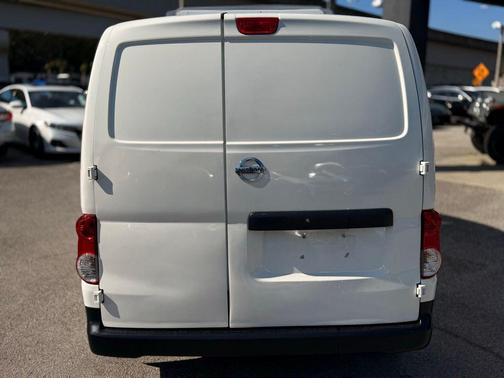 2015 Nissan NV200 SV