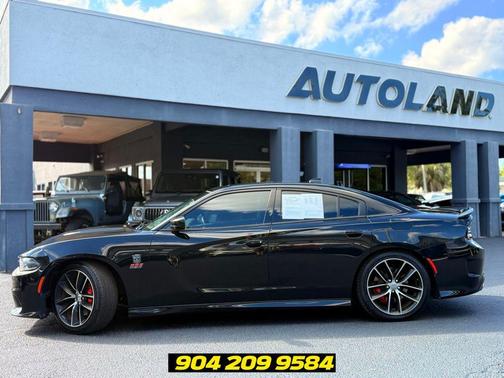 Pitch Black Clearcoat 2016 Dodge Charger R/T Scat Pack