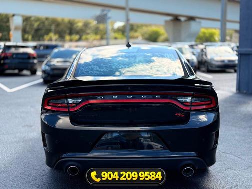 Pitch Black Clearcoat 2016 Dodge Charger R/T Scat Pack