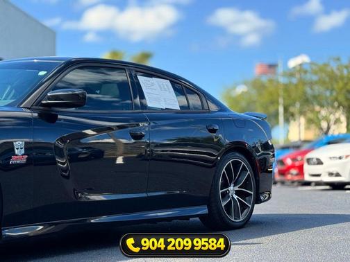 Pitch Black Clearcoat 2016 Dodge Charger R/T Scat Pack