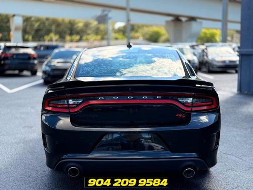 Pitch Black Clearcoat 2016 Dodge Charger R/T Scat Pack
