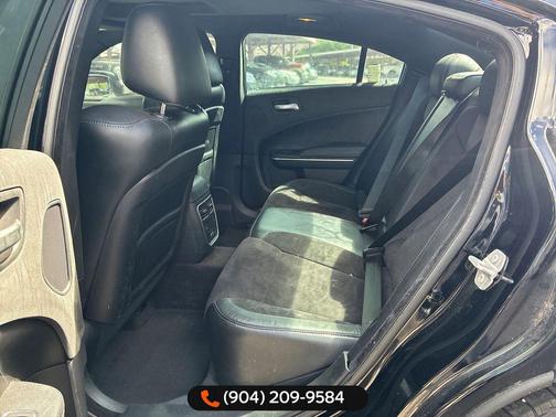 Pitch Black Clearcoat 2016 Dodge Charger R/T Scat Pack