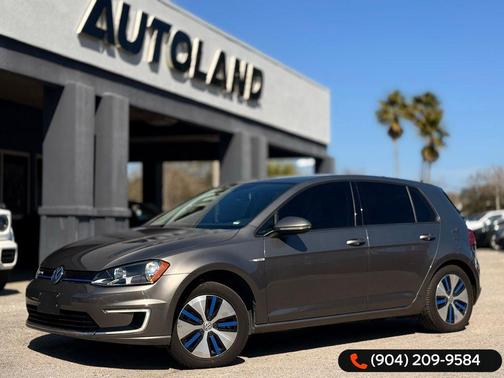 2016 Volkswagen e-Golf SE