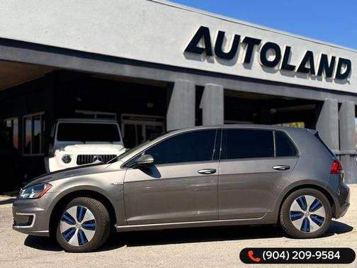2016 Volkswagen e-Golf SE
