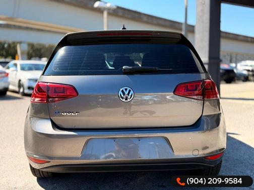2016 Volkswagen e-Golf SE