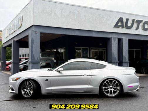 Black 2015 Ford Mustang GT